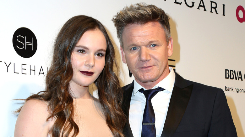 Holly Ramsay et Gordon Ramsay souriant