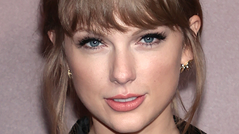 Taylor Swift souriant