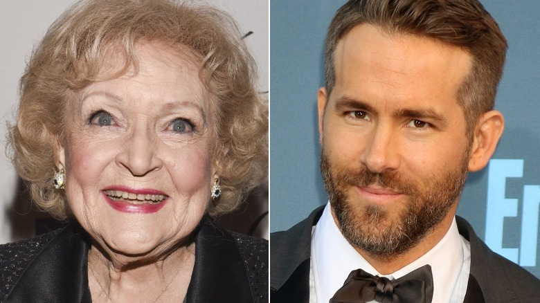 Betty White et Ryan Reynolds souriant