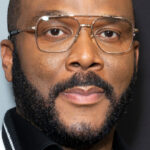 Comment va Tyler Perry après un grave accident de voiture ?