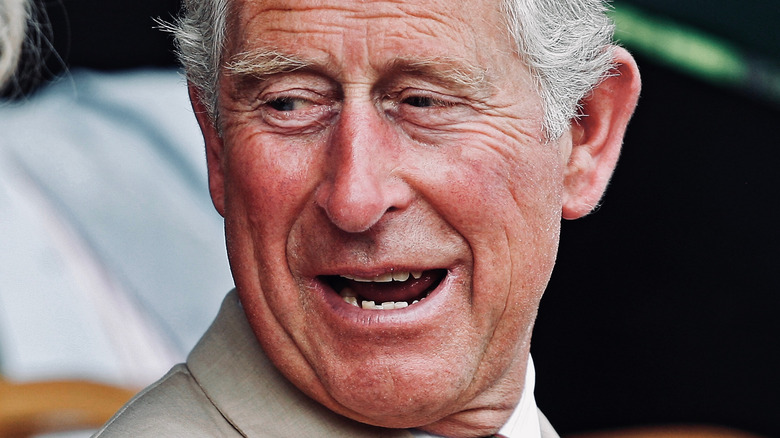 Le prince Charles rit