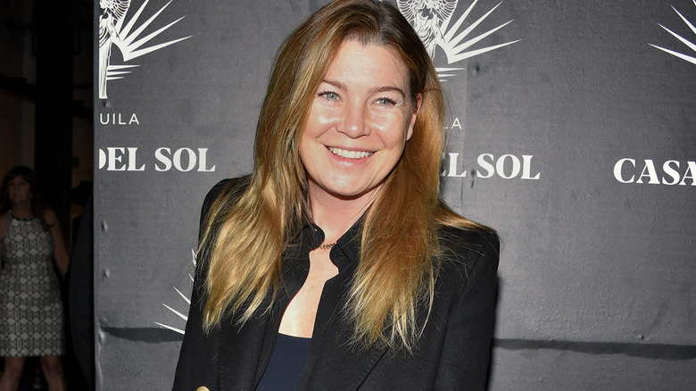 Ellen Pompeo souriante