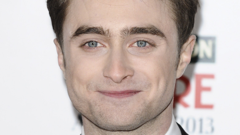 Daniel Radcliffe sourit