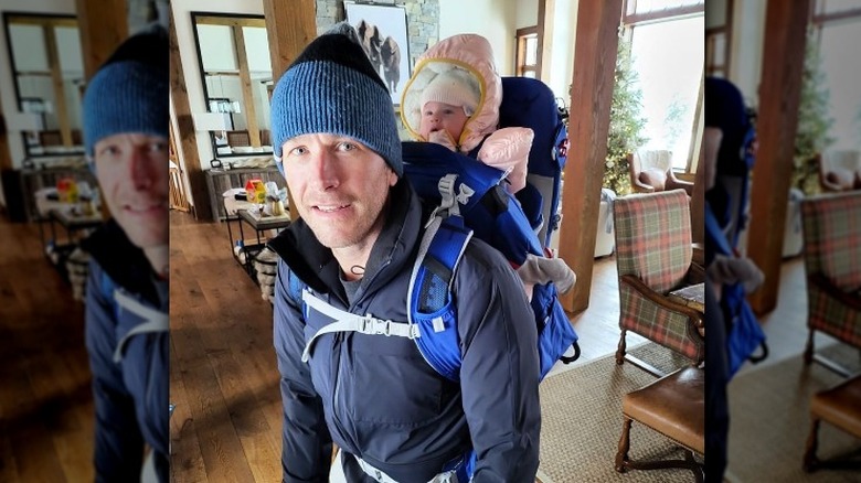 Bode Miller pose avec sa jeune fille