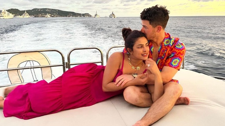 Priyanka Chopra Nick Jonas yacht de détente