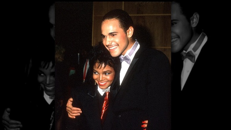 Janet Jackson et James DeBarge souriant