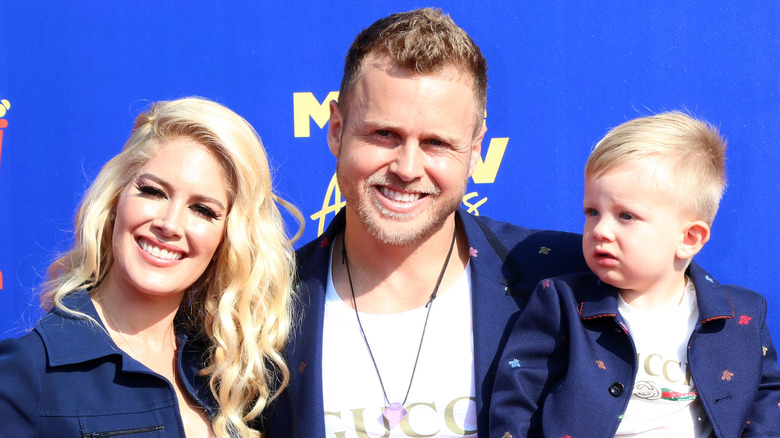 Heidi Montag, Spencer Pratt souriant avec son fils