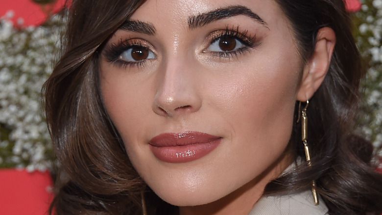 Internet est totalement divisé à propos de la controverse sur l’embarquement d’Olivia Culpo