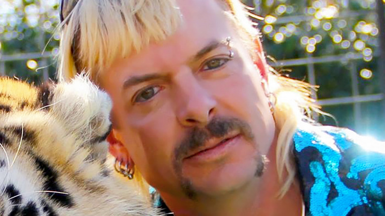 Joe Exotic vient de recevoir une peine de prison mise à jour