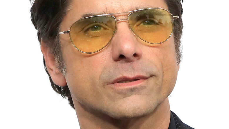 John Stamos partage une mise à jour franche sur ce qu’il fait vraiment après la mort de Bob Saget