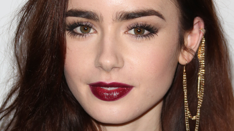 La chose coquine que Lily Collins a faite à la princesse Diana quand elle était toute petite