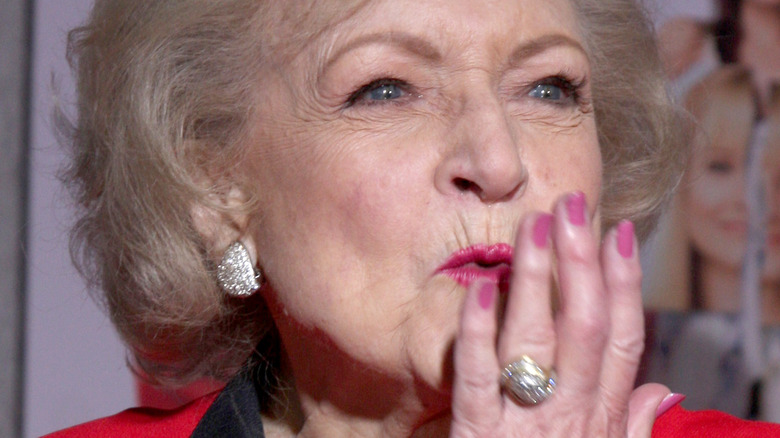 La fête du 100e anniversaire de Betty White continuera-t-elle?