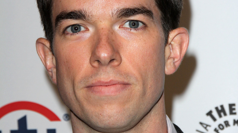 L’ex de John Mulaney donne une mise à jour absolument déchirante sur sa vie