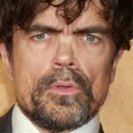 Pourquoi Peter Dinklage fulmine sur le dernier remake de Blanche-Neige