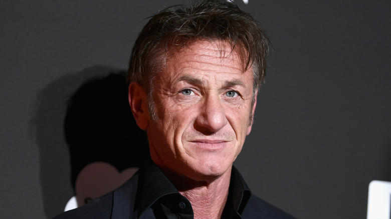 Sean Penn souriant