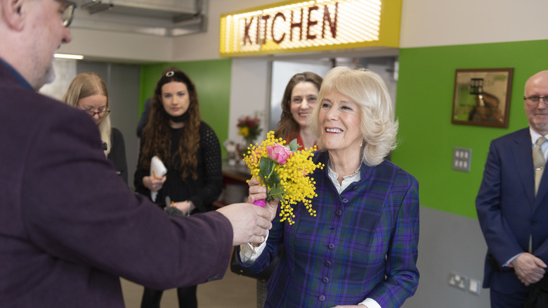 Camilla Parker Bowles souriante