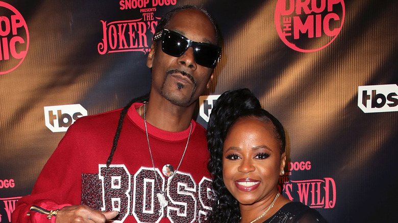 Snoop Dogg, Shante Broadus posant