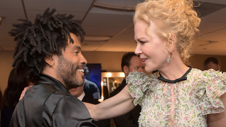 Lenny Kravitz et Nicole Kidman sourient