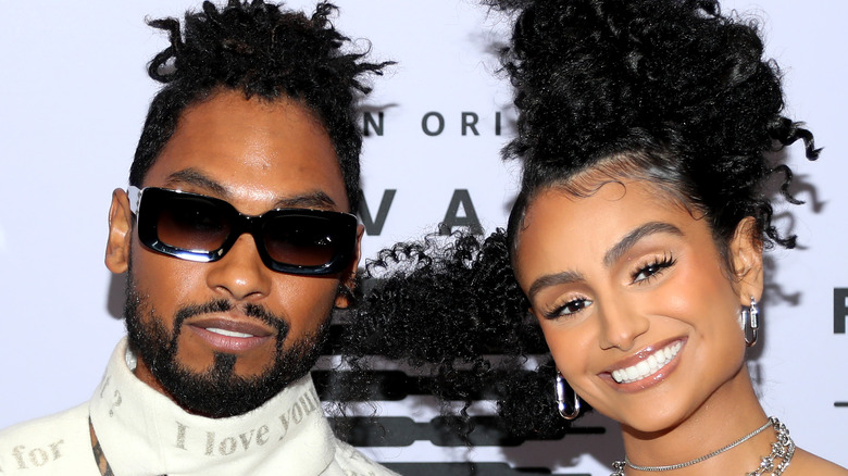 Miguel et Nazanin Mandi au défilé Savage x Fenty 