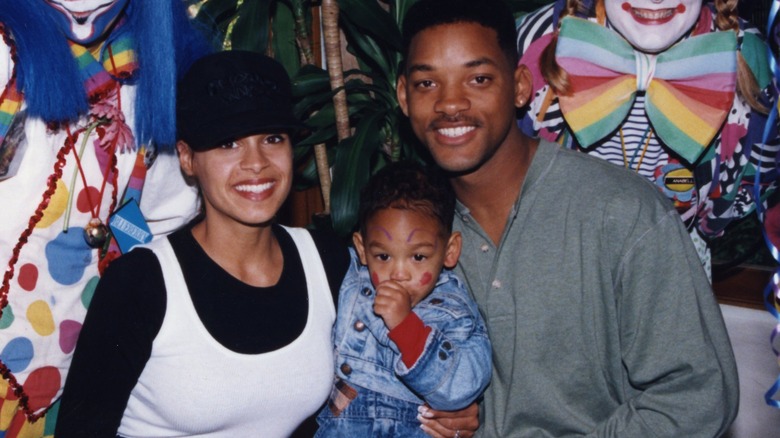 Sheree Zampino, Trey Smith et Will Smith souriant