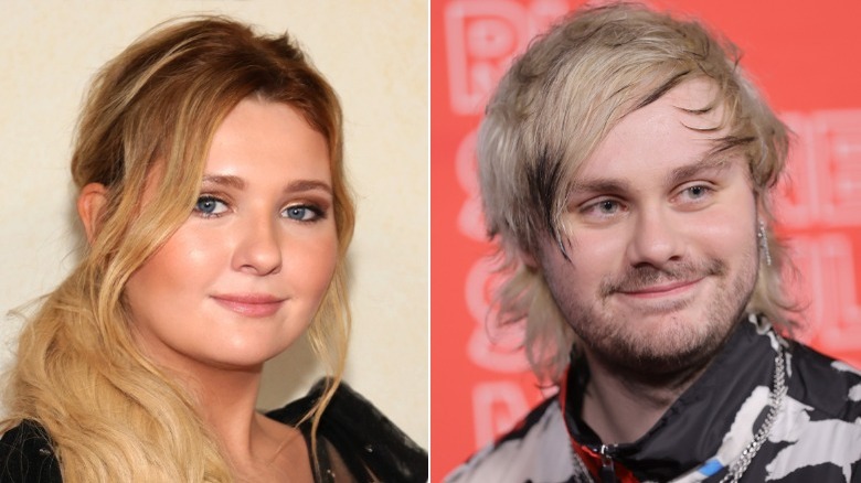 Une image partagée d'Abigail Breslin et de Michael Clifford, tous deux souriants