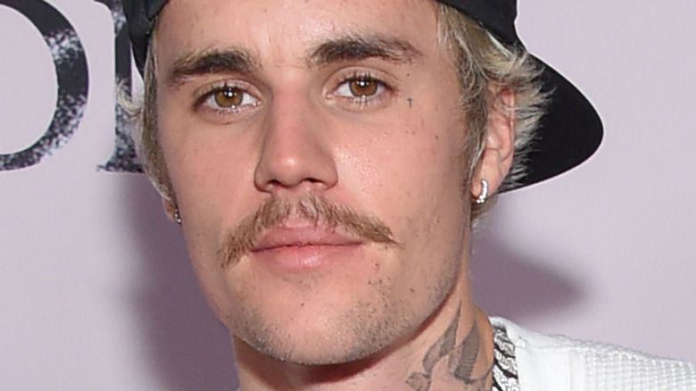 Tout ce que nous savons sur le diagnostic COVID-19 de Justin Bieber