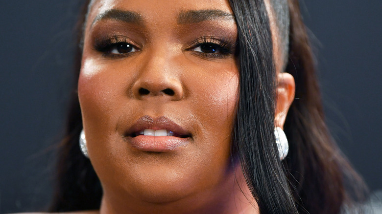 La rupture courte mais douce de Lizzo de son amitié avec Rihanna est tellement sur la marque