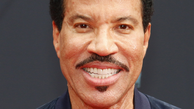 La triste raison pour laquelle Lionel Richie a failli souffrir d’une dépression nerveuse