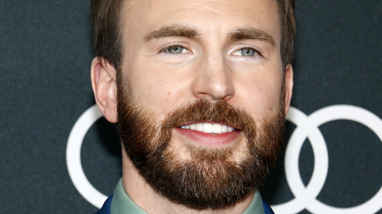 Voici avec qui Chris Evans est censé sortir maintenant