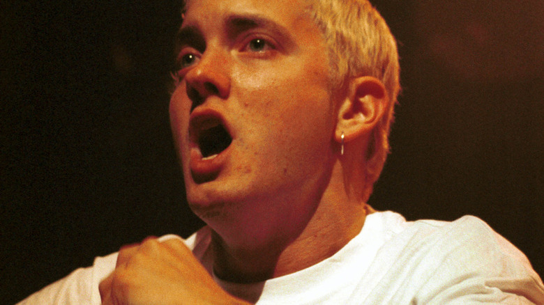 Eminem rappe en 1999