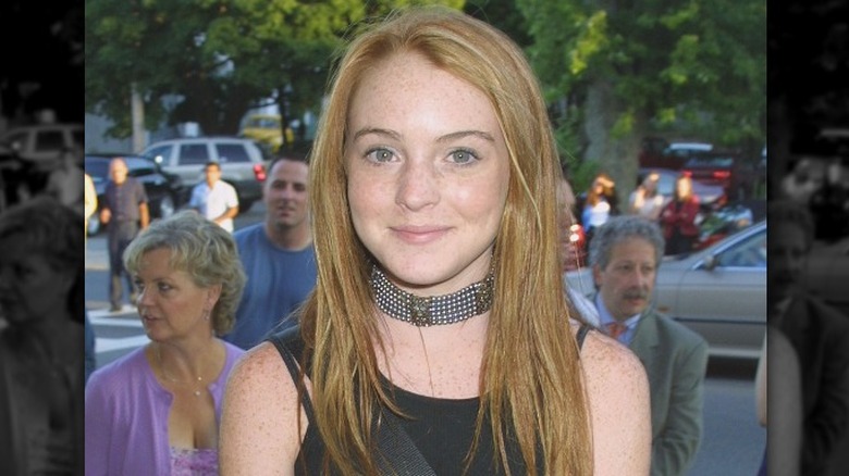 Lindsay Lohan sourit au début de son adolescence