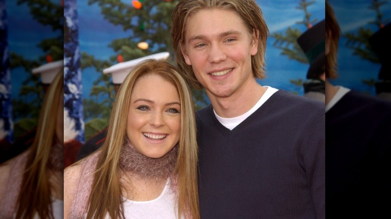 Lindsay Lohan, Chad Michael Murray souriant