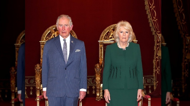 Le prince Charles et Camilla Parker Bowles côte à côte