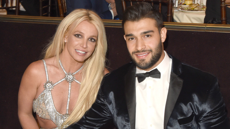 Britney Spears et Sam Asghari posent 