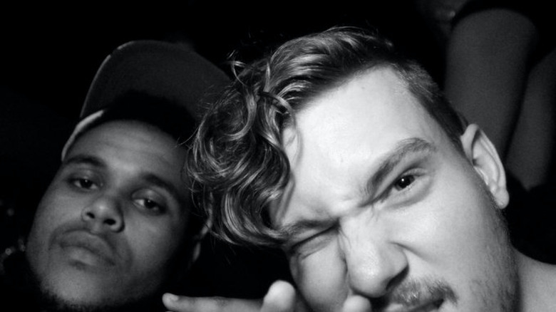 The Weeknd et Jeremy Rose prennent un selfie