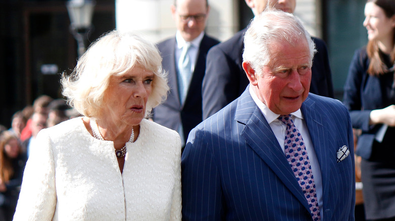 Le prince Charles et Camilla Parker Bowles lors d'un événement 