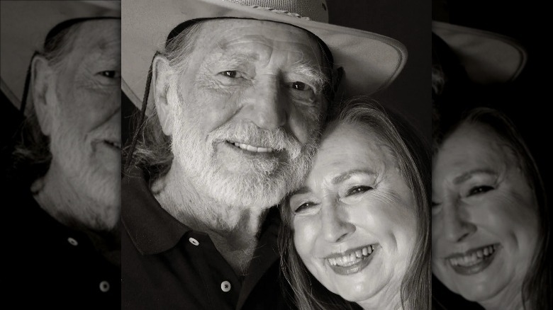 Willie et Bobbie Nelson sourient