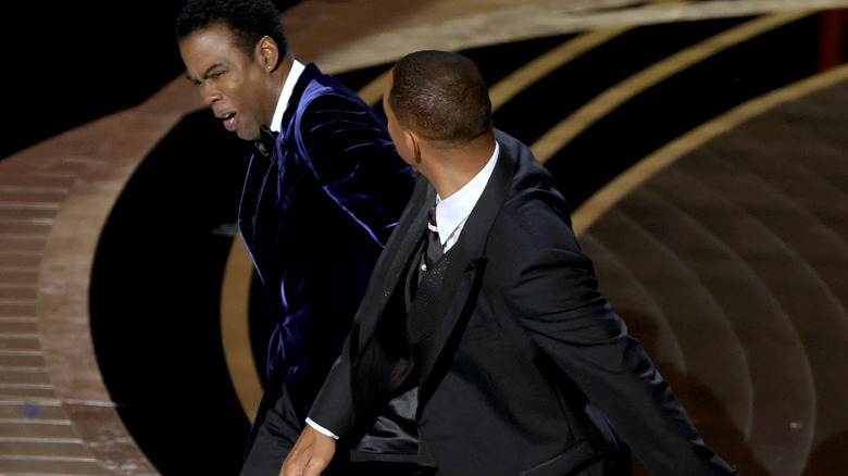 Will Smith gifle Chris Rock au visage