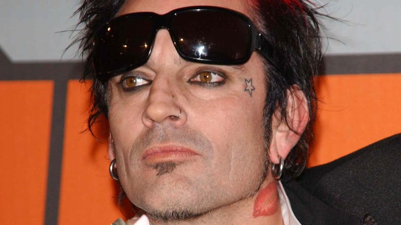 Tommy Lee sur tapis rouge