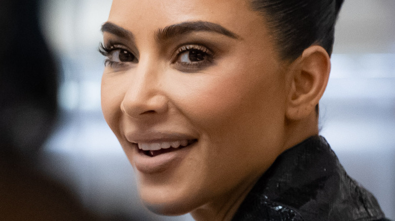 Kim Kardashian rompt le silence sur son divorce en montagnes russes avec Kanye West