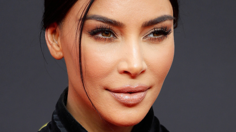 Kim Kardashian est officiellement célibataire