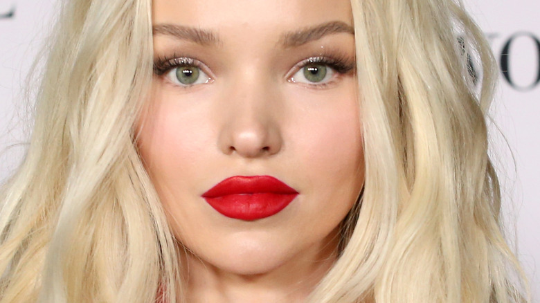 Quelle est la vraie signification de petit ami par Dove Cameron ?  Voici ce que nous pensons