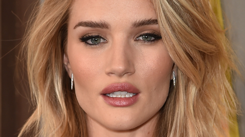 Rosie Huntington-Whiteley lors d'un événement 