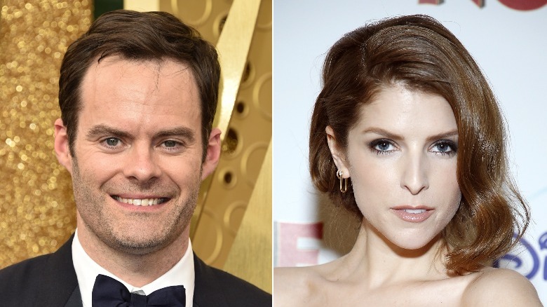 Bill Hader et Anna Kendrick sourient