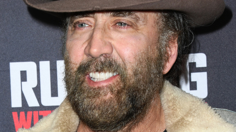 nicolas cage avec barbe pleine