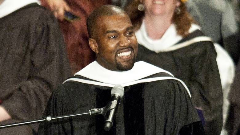 Kanye West reçoit son doctorat honorifique 