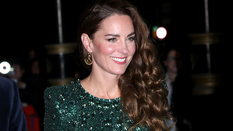 Kate Middleton aux cheveux ondulés