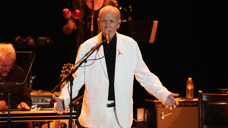 Michael Nesmith dans sa dernière performance live, novembre 2021