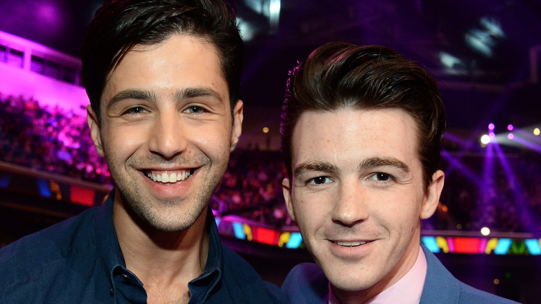 Drake Bell et Josh Peck lors d'un événement