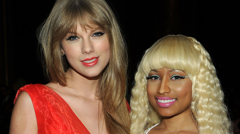 Taylor Swift et Nicki Minaj posent ensemble